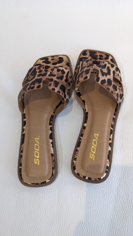 Knit Leopard Z3386