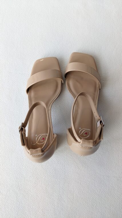 Larch Beige Patent Z3650