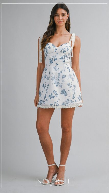 Vestido corto copas tirante encaje Blanco Celeste D7600