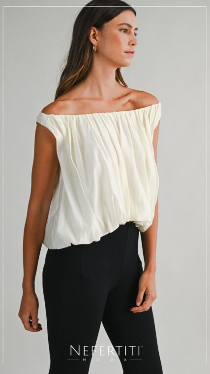 Blusa sin manga tipo globo Crema T17435